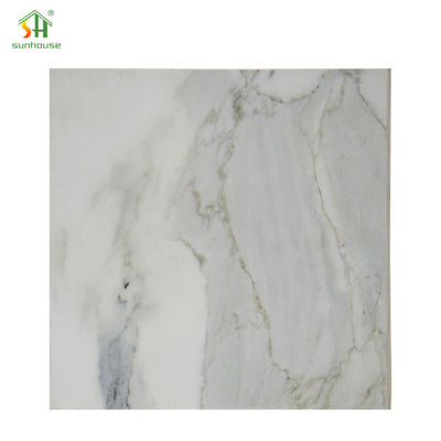 4x8 मेलामाइन प्लाईवुड बोर्ड यूकेलिप्टस लकड़ी कोर फर्नीचर के लिए अनुकूलित लकड़ी की चादर